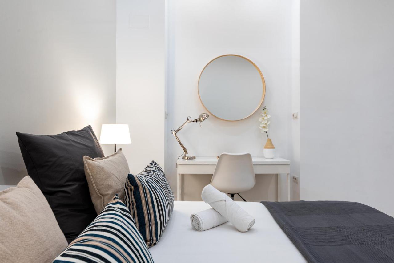 Cozy One-Bedroom La Latina Мадрид Екстериор снимка
